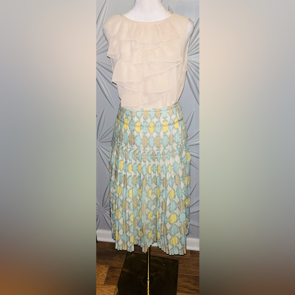 EUC David Meister SZ 4 gold/blue/yellow/white pleated skirt/waist 32” - Picture 6 of 8